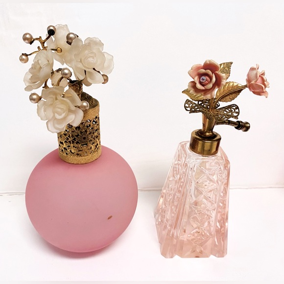 2 Vintage IRICE Italy Pink Satin Cut Crystal Flowers Perfume Bottles - Picture 3 of 9